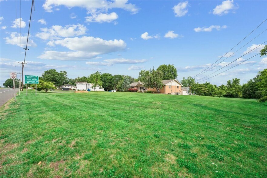 More Photos Of 3582 Us-22, Somerville Office For Sale