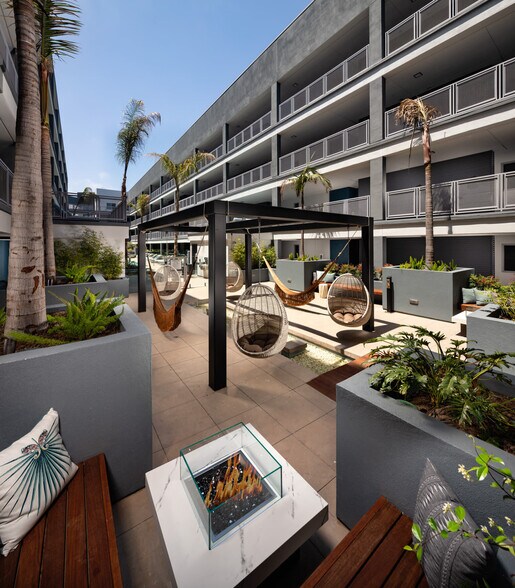 More Photos Of 11924 W Washington Blvd, Los Angeles Apartments For Lease