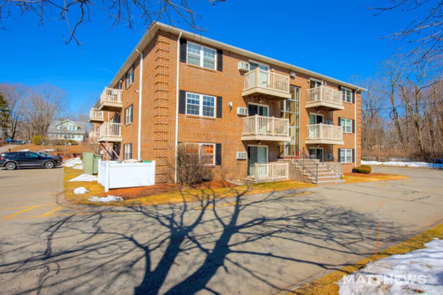 More Photos Of 10 Floyd St, North Billerica Apartments For Sale