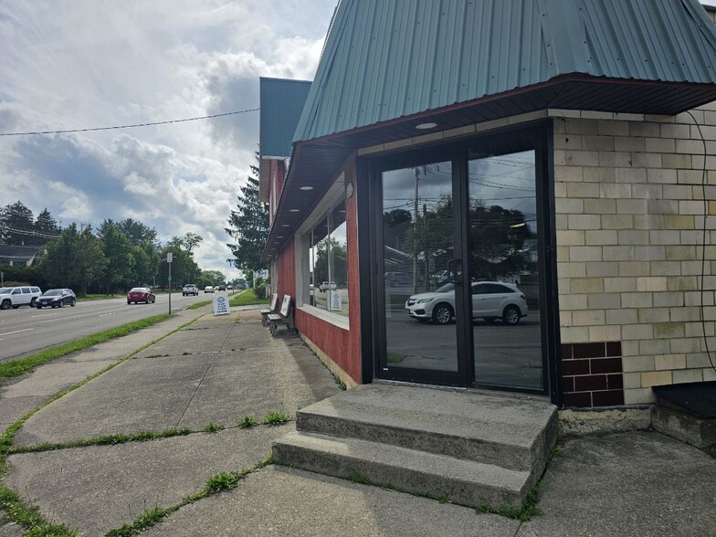 More Photos Of 600 Fairmount Ave, Jamestown Freestanding For Sale