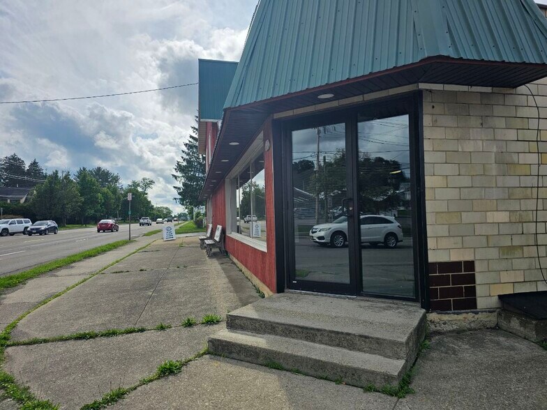 More Photos Of 600 Fairmount Ave, Jamestown Freestanding For Lease