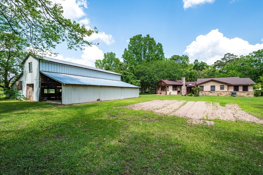 More Photos Of 2870 Fostoria Tram Rd, Cleveland Land For Sale