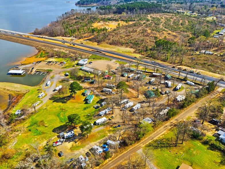 More Photos Of 16851 State Highway 155 N, Ore City Marina For Sale