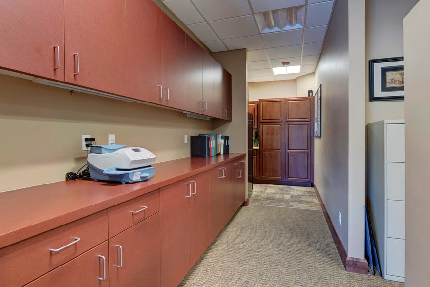 More Photos Of 103 4th St, Castle Rock Office For Sale