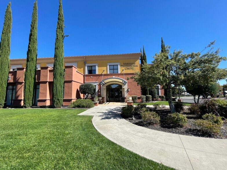 More Photos Of 100 Cortona Way, Brentwood Medical For Sale