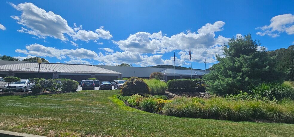 More Photos Of 14 High Bridge Rd, Sandy Hook Industrial For Sale