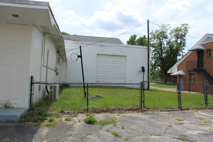 More Photos Of 1102-1106 Meeting St, West Columbia Auto Repair For Lease