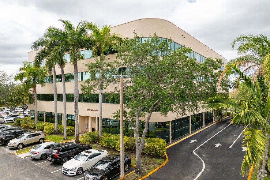 More Photos Of 1 SW 129th Ave, Pembroke Pines Medical For Lease