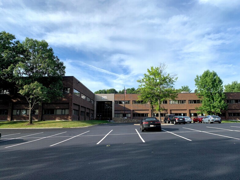 More Photos Of 305 Foster St, Littleton Office For Lease