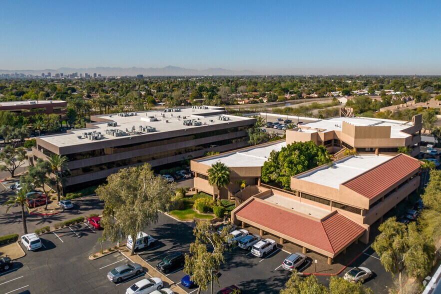 More Photos Of 7330 N 16th St, Phoenix Office For Sale
