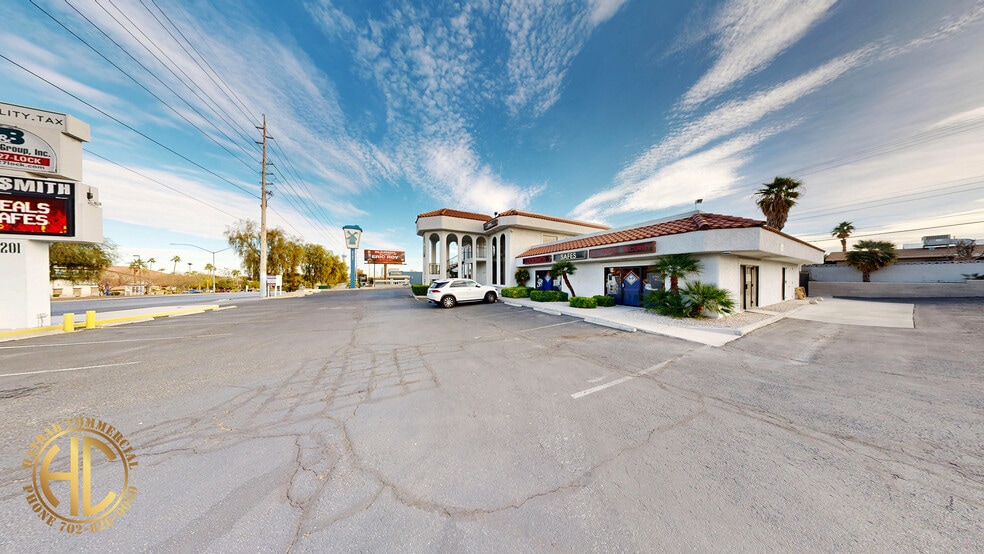 More Photos Of 3201 W Sahara Ave, Las Vegas Office For Sale