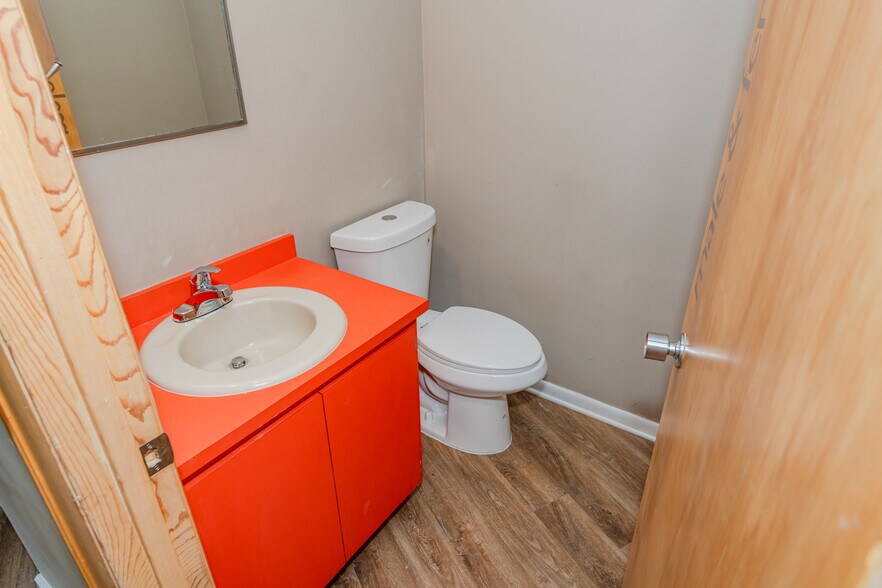 More Photos Of 6750 Brandt Pike, Huber Heights Medical For Sale