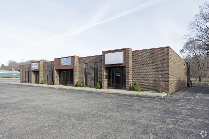 More Photos Of 90-96 Seaway Dr, Muskegon Medical For Sale