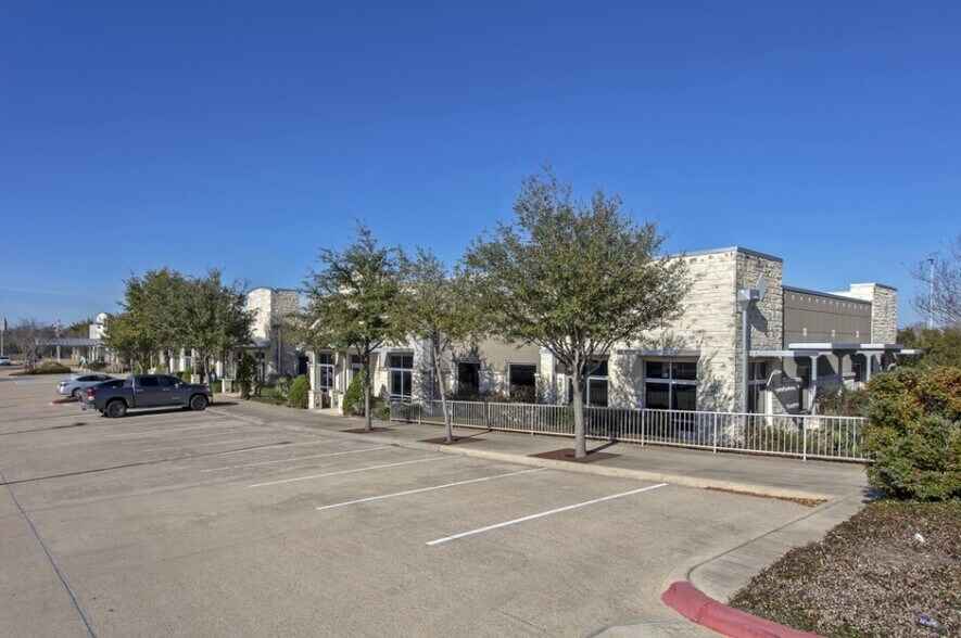 More Photos Of 4421 Highway 6, College Station Medical For Lease