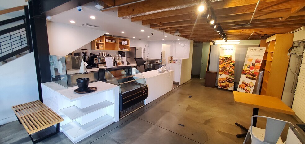 More Photos Of 921 Crocker St, Los Angeles Storefront Retail Office For Sale