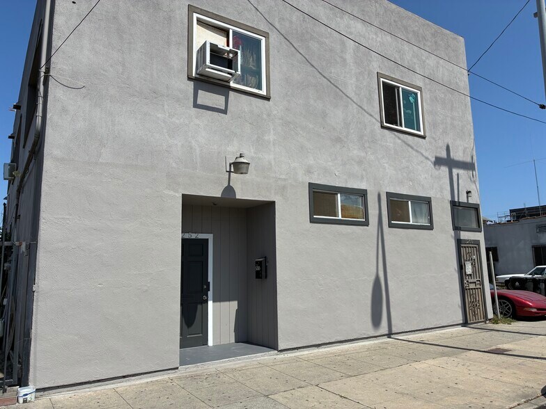 Primary Photo Of 5252 S Hoover St, Los Angeles Office Residential For Lease