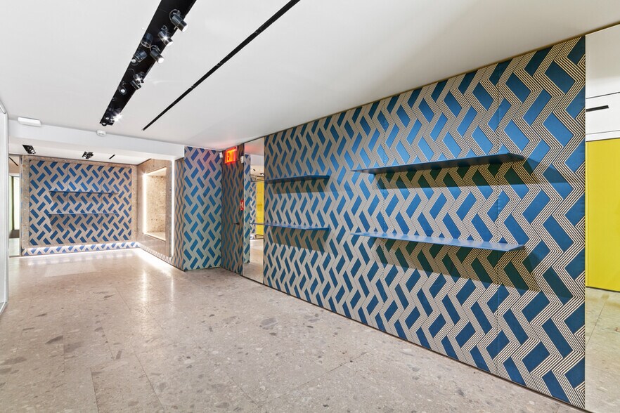More Photos Of 833 Madison Ave, New York Storefront Retail Residential For Lease