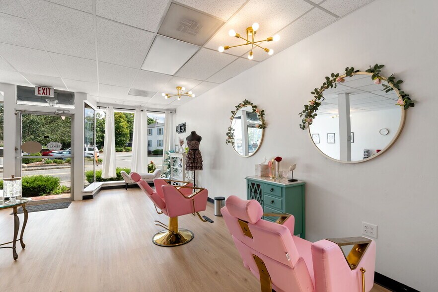 More Photos Of 10-14 Chelmsford St, Chelmsford Storefront For Sale