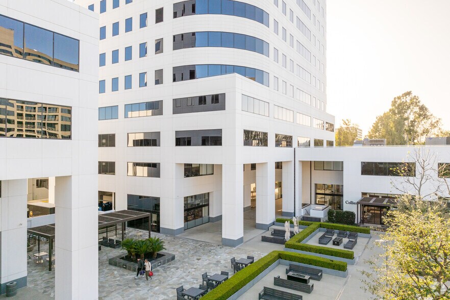 More Photos Of 6300 Canoga Ave, Woodland Hills Office For Lease