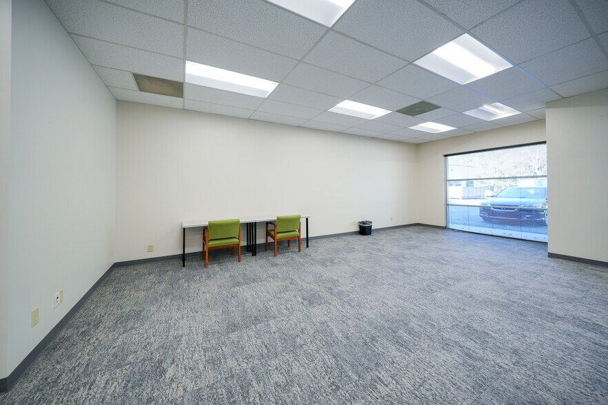 More Photos Of 1201-1221 Wood Ridge Center Dr, Charlotte Medical For Lease