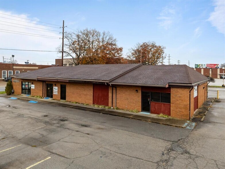 More Photos Of 2819 5th Ave, Huntington Medical For Sale