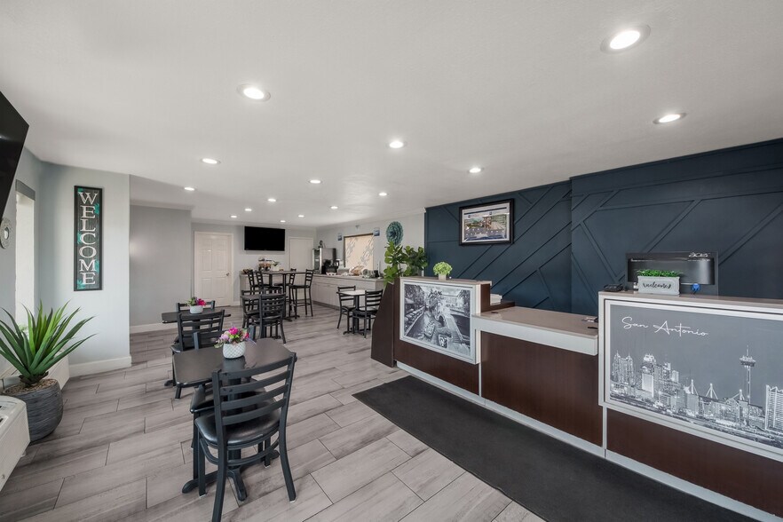 More Photos Of 900 N Main Ave, San Antonio Hotel For Sale