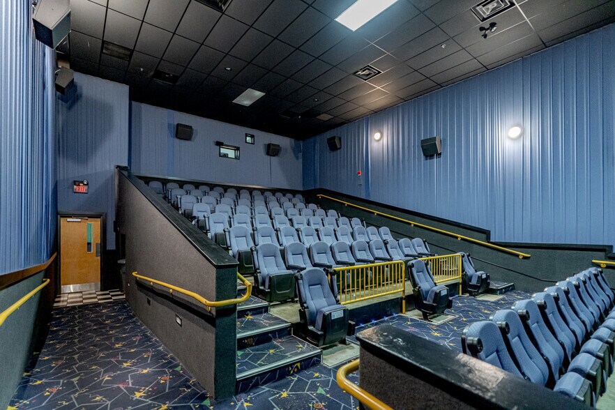 More Photos Of 250 Breighton Cir, Shelbyville Movie Theatre For Sale