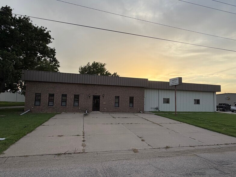 Primary Photo Of 621 N Hickory St, Mcpherson Office For Sale