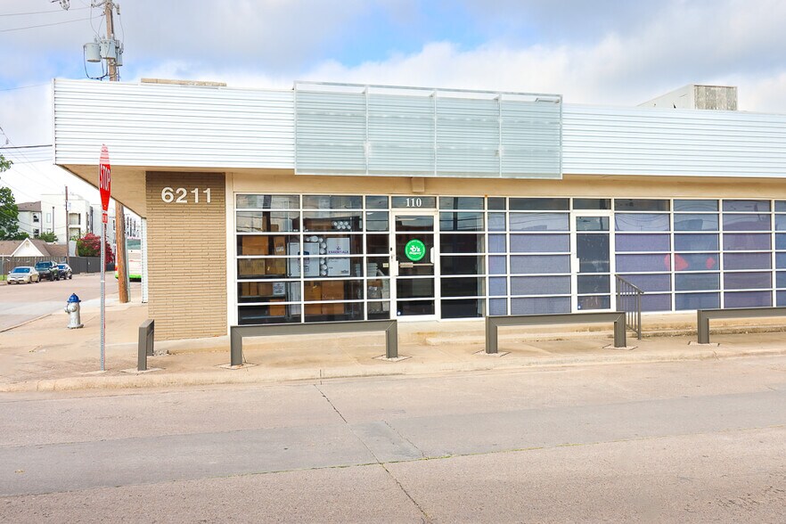 Primary Photo Of 6211 Owens St, Dallas Restaurant For Lease