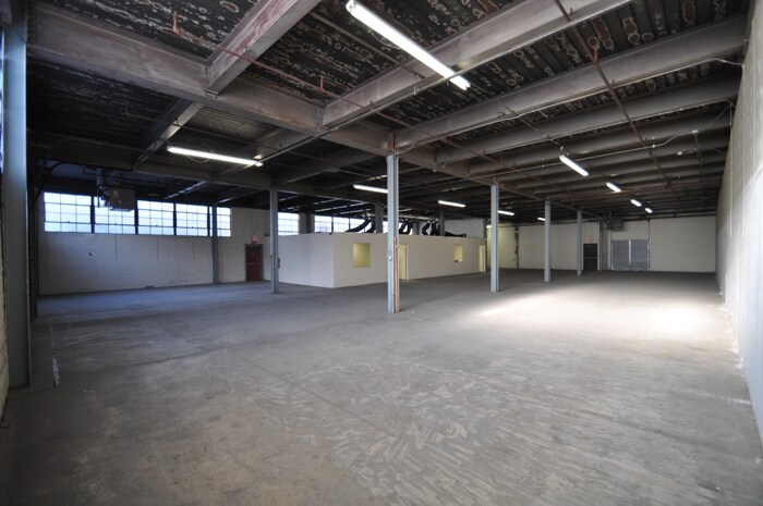 More Photos Of 700 Grand Ave, Ridgefield Warehouse For Lease