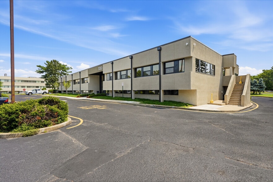 More Photos Of 1130 Hooper Ave, Toms River Office For Lease