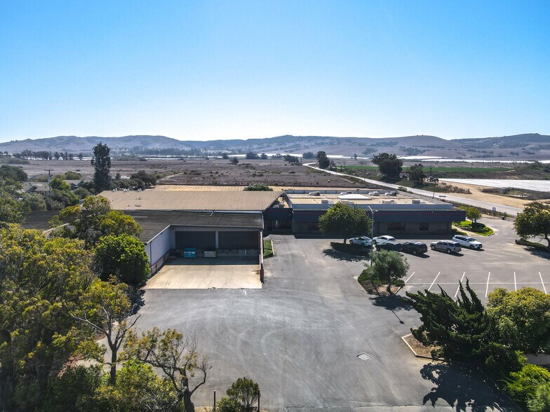 More Photos Of 3510 Black Rd, Santa Maria Warehouse For Sale