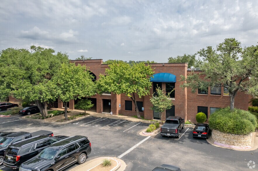 More Photos Of 3103 Bee Caves Rd, Rollingwood Office For Lease