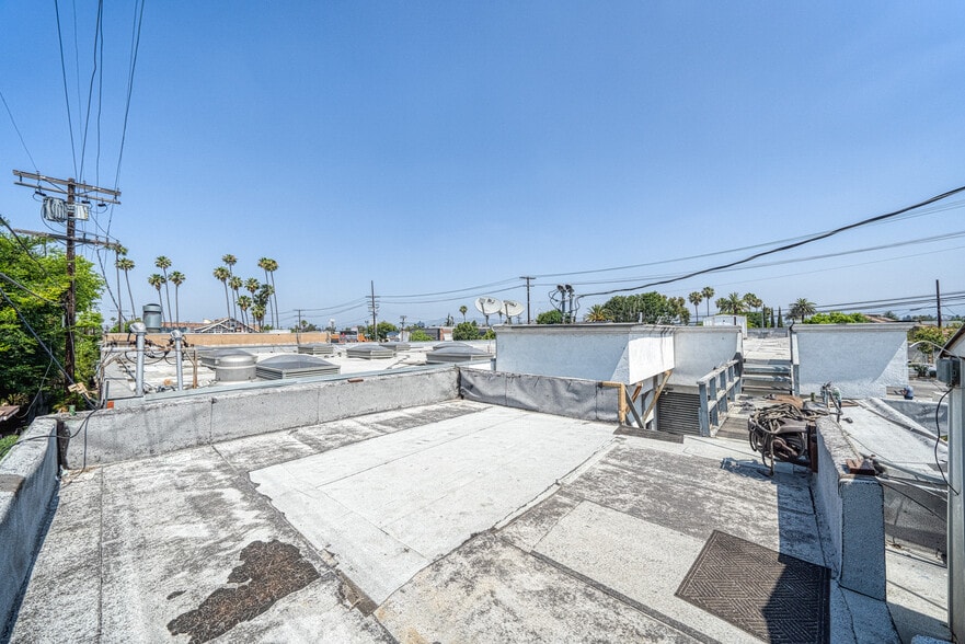 More Photos Of 4320 W Pico Blvd, Los Angeles Auto Repair For Sale