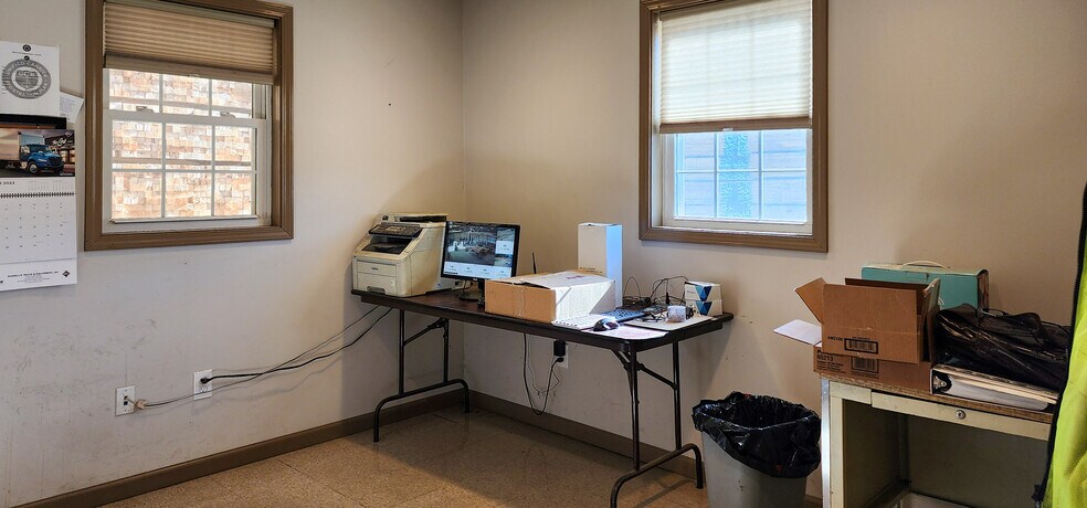 More Photos Of 1376 Franklin Pike SE, Floyd Manufacturing For Sale