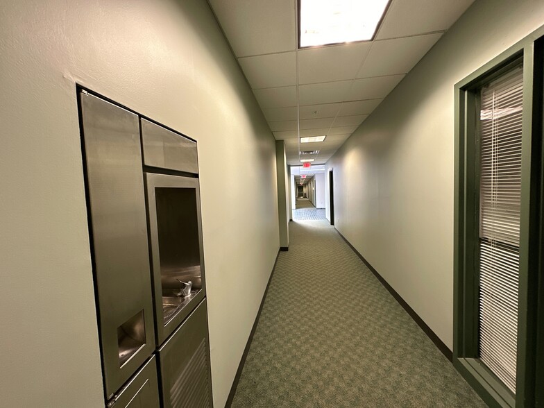 More Photos Of 250 Park West Dr, Pittsburgh Office For Sale