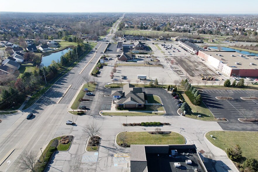 More Photos Of 12620 E 116th St, Fishers Bank For Sale