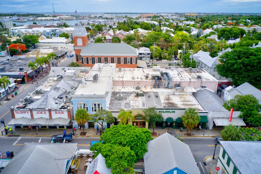 More Photos Of 211 Duval St, Key West General Retail For Lease