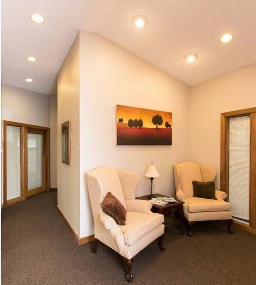 More Photos Of 6768-6796 Loop Rd, Centerville Medical For Lease