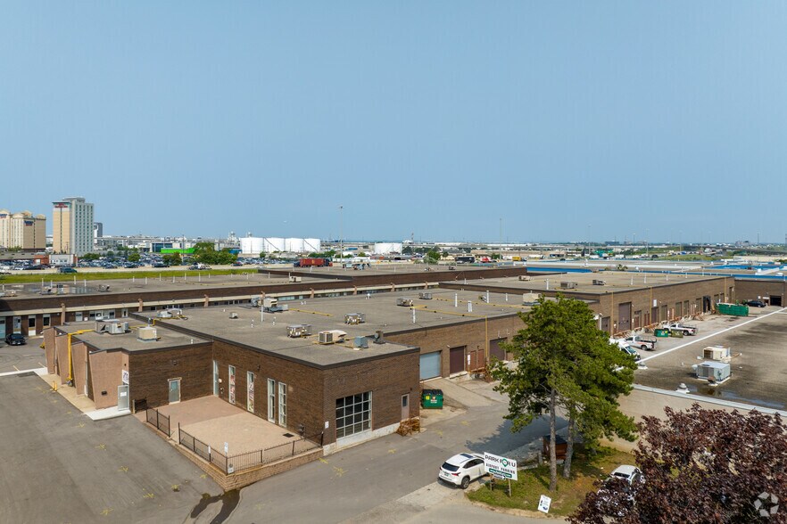 More Photos Of 44 Fasken Dr, Toronto Flex For Lease