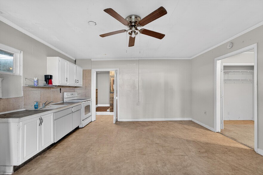 More Photos Of 4701 Land O Lakes Blvd, Land O' Lakes Apartments For Sale