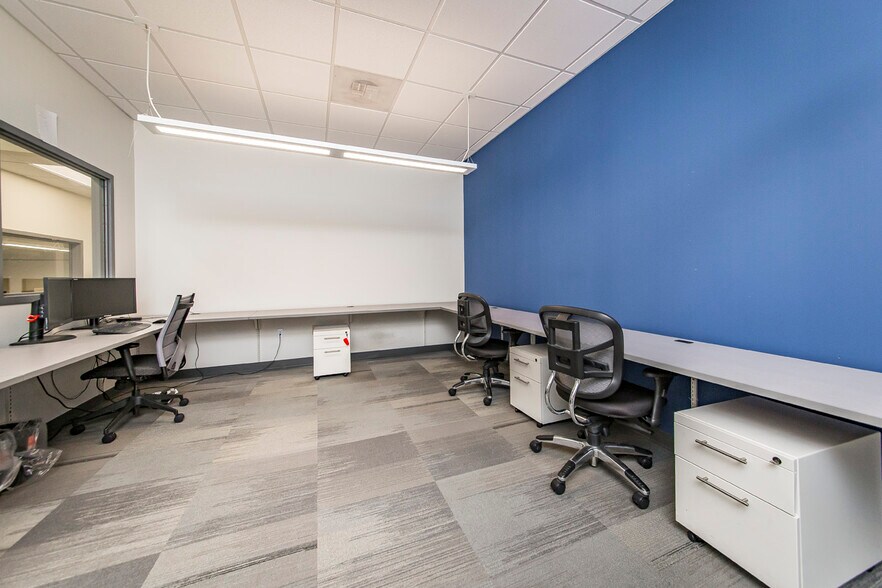 More Photos Of 208 E Kiehl Ave, North Little Rock Office For Sale