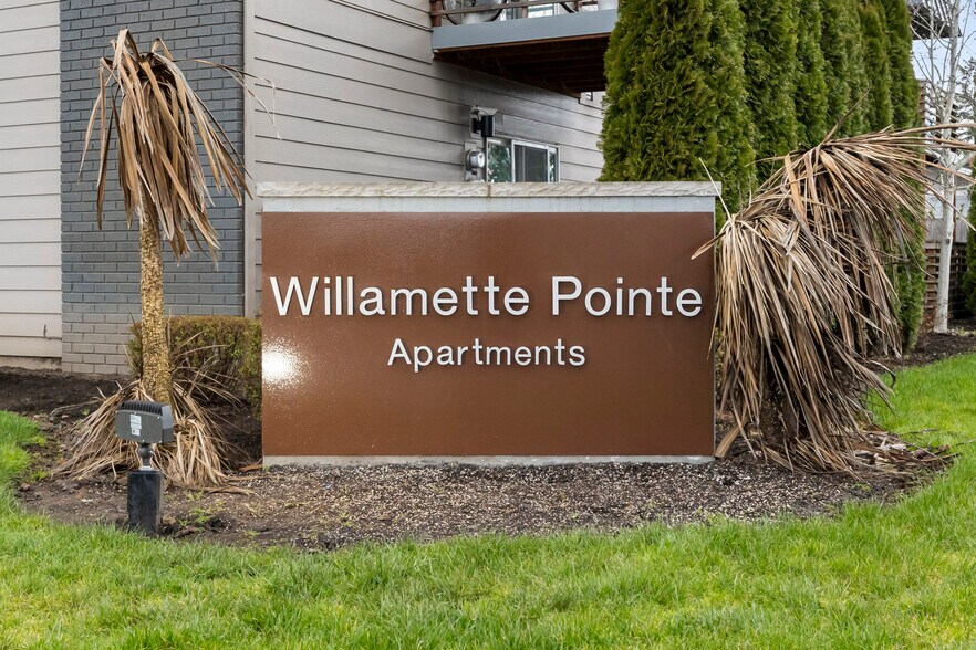 More Photos Of 1570 James St, Woodburn Apartments For Sale