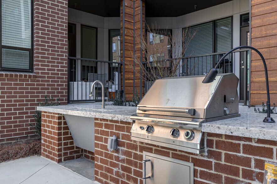 More Photos Of 1350 Dresden Dr, Brookhaven Apartments For Lease