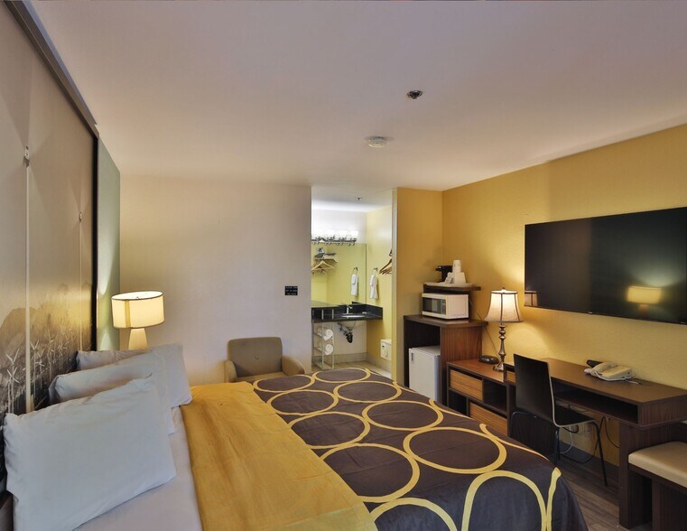 More Photos Of 81753 111 Hwy, Indio Hotel For Sale