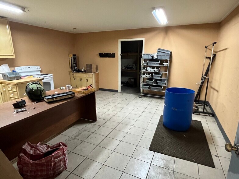 More Photos Of 8428 W 44th Pl, Lyons Warehouse For Sale