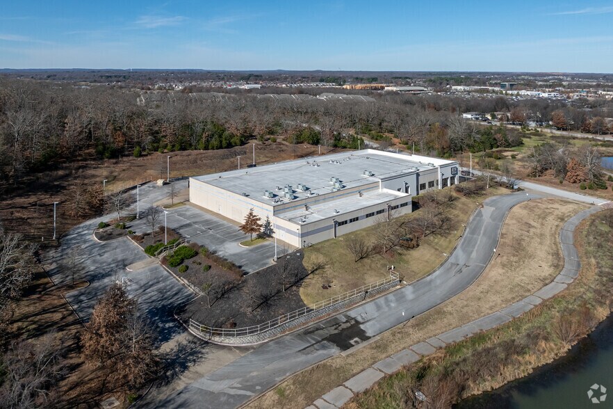 More Photos Of 3115 W Technology Way, Fayetteville Office For Lease