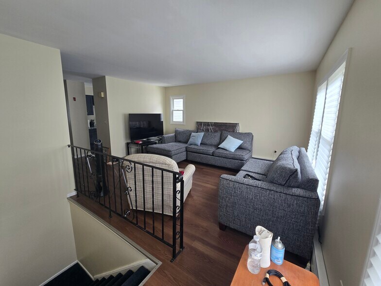 More Photos Of 288 W Clinton St, Dover Apartments For Sale