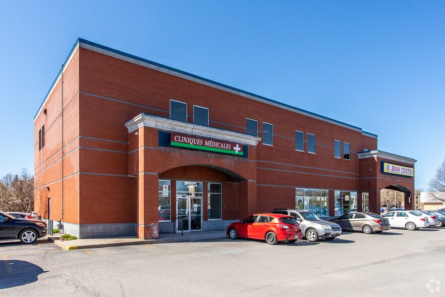 Primary Photo Of 860 Boul Saint-René O, Gatineau Freestanding For Lease