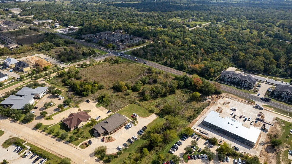 More Photos Of 3305 Harvey Rd, College Station Freestanding For Lease